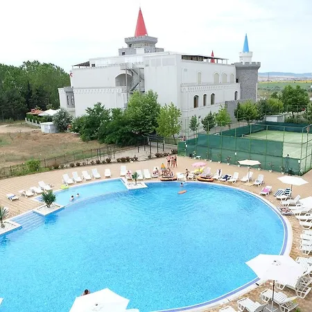 Grand Kamelia ساني بيتش
