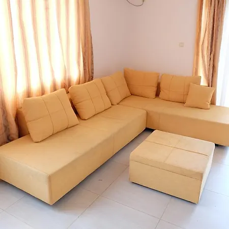 Grand Kamelia ساني بيتش